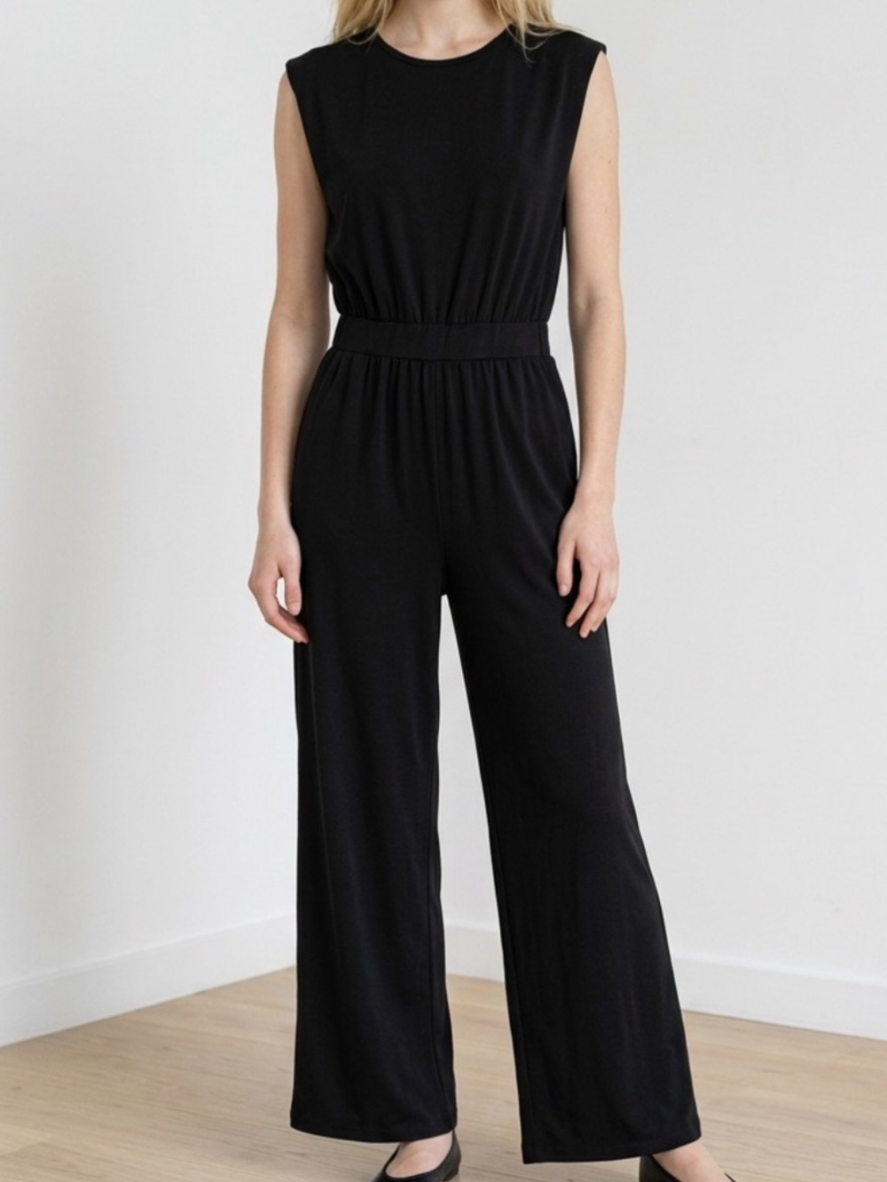 NWT Women's Black Capped Sleeve Sleeveless Jumpsuit with Elastic Waist & Pockets